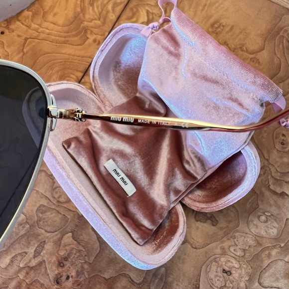 Miu Miu sunglasses - Picture 3 of 6